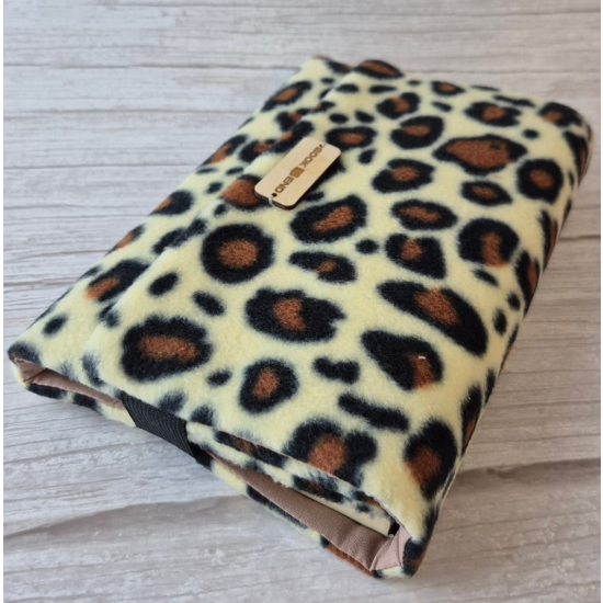 Puszysty otulacz na książkę Polar Ocelot Beż